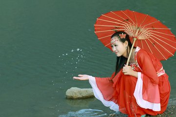 她的吻诱惑完整版本